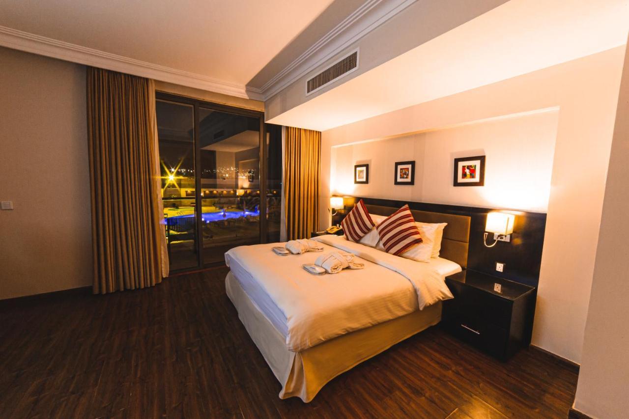 Oryx Hotel 5*