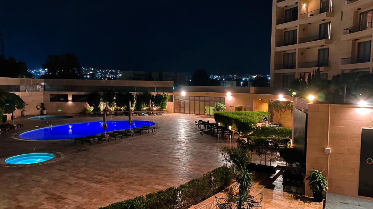 Hotel Oryx 5*