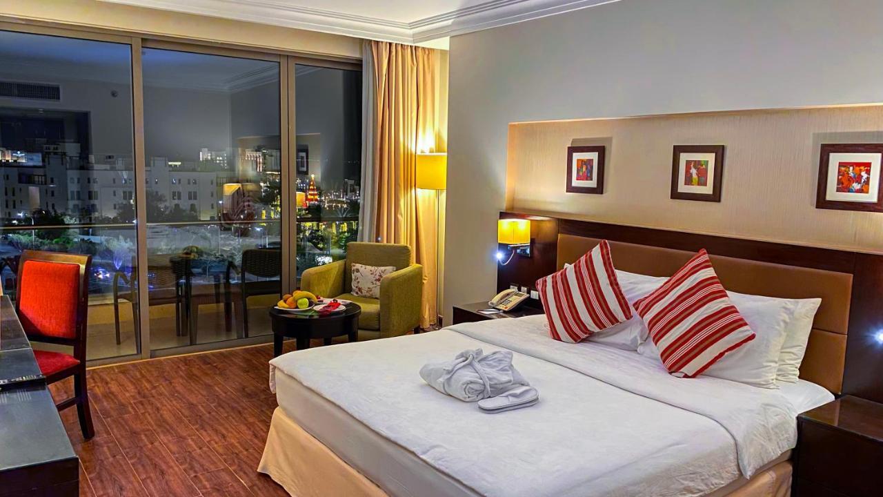 Oryx Hotel 5*